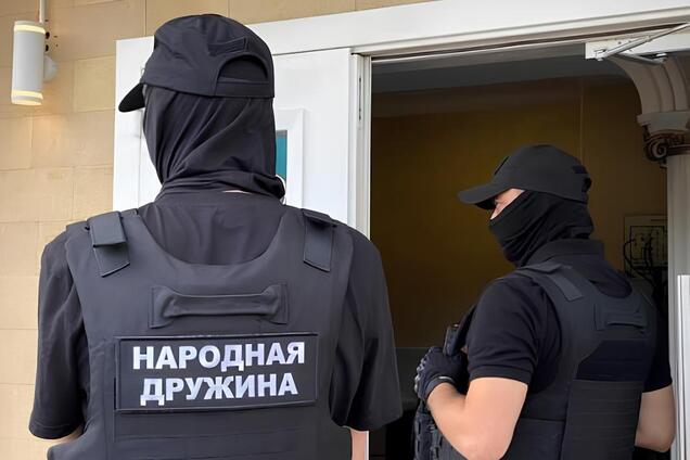 Оккупанты хотят создать в Мариуполе 'народную дружину', чтобы контролировать население