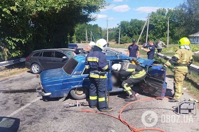 На Київщині сталась лобова ДТП за участі двох авто: є загиблий та постраждалий. Подробиці і фото