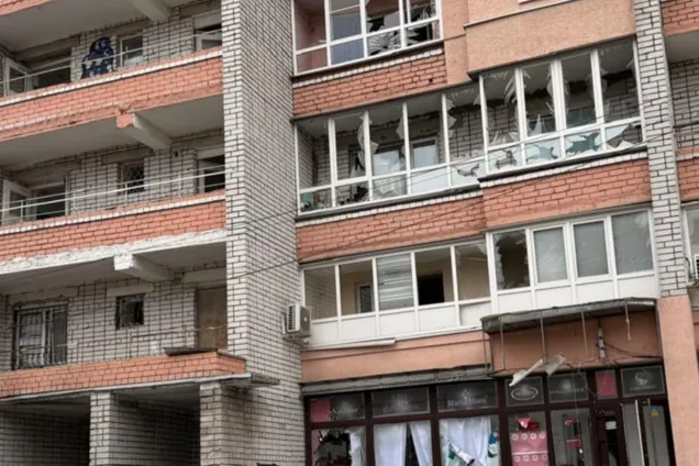 Росія посеред дня атакувала Нікополь: постраждали п’ятеро людей. Фото