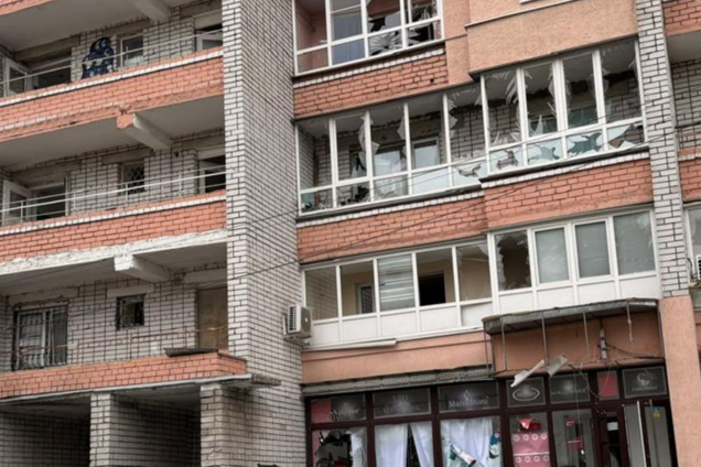 Росія посеред дня атакувала Нікополь: постраждали п’ятеро людей. Фото