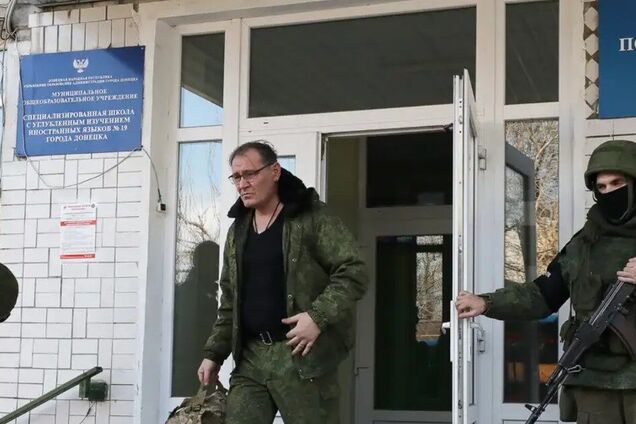 Шукають у барах і на вулицях: в 'Атеш' розкрили, як чоловіків у Донецьку вербують  на війну проти України