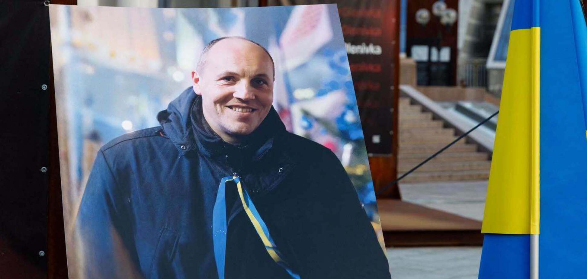 Это был выстрел в армию, в язык, в веру – в самое сердце Украины: Порошенко почтил память Андрея Парубия