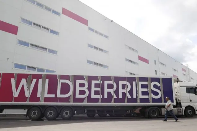 Дрони  атакували логістичний хаб Wildberries у Єкатеринбурзі.  Відео