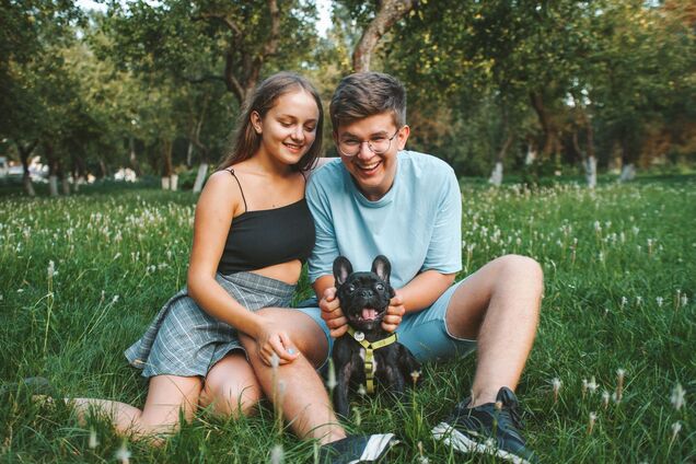 Покоління, яке росло без гаджетів і майже без батьківського нагляду, навчилось поважати правила через власний досвід