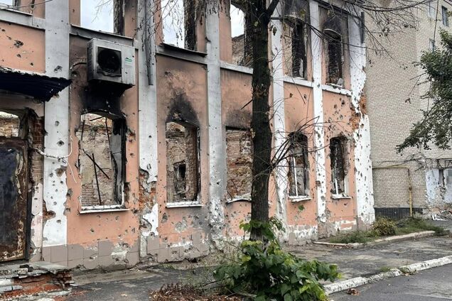 Окупанти вдарили з РСЗВ по Ізюму:  двоє людей загинули, є постраждалі