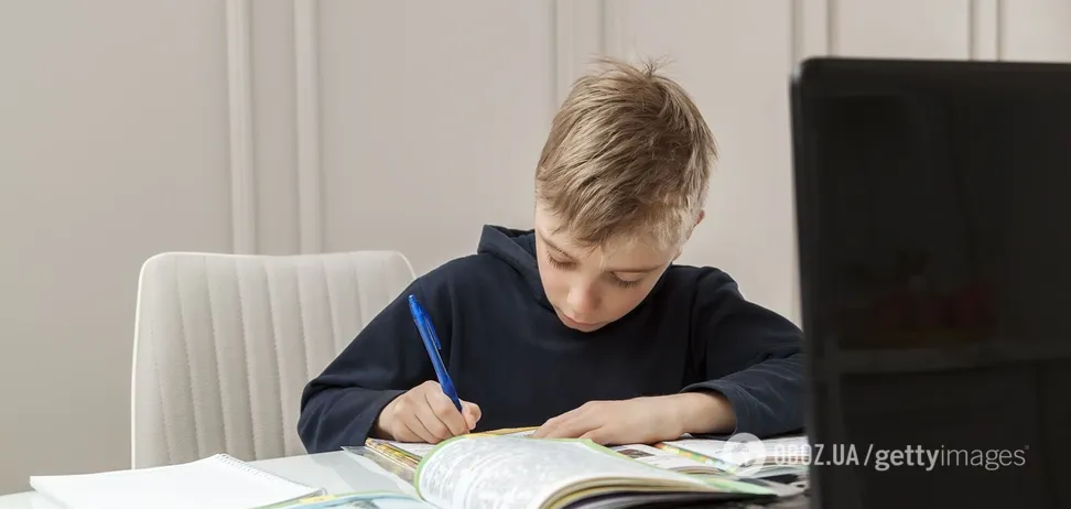 «Ваші діти хоч знають, що таке просидіти 6 годин в укритті?» — обурення через «Пакунок школяра» для дітей за кордоном