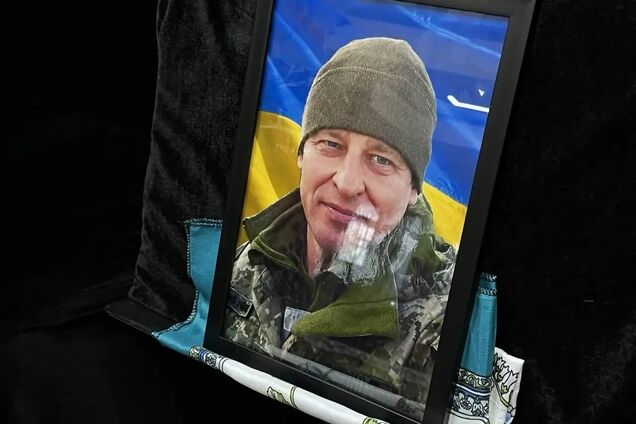 Два роки надії: у Кременчуці попрощалися з загиблим захисником Євгеном Пановим