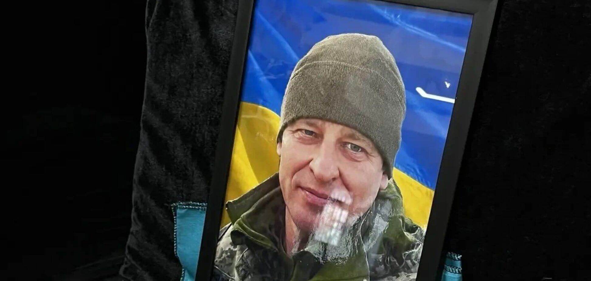 Два роки надії: у Кременчуці попрощалися з загиблим захисником Євгеном Пановим. Фото