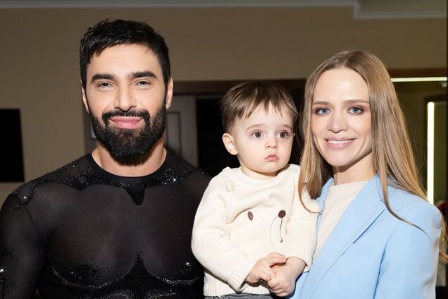 2-річний син Віталія Козловського у вишиванці вперше пішов до садочка. Фото