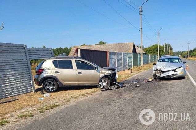 Під Києвом сталась ДТП за участі двох легковиків: серед постраждалих троє дітей. Подробиці та фото