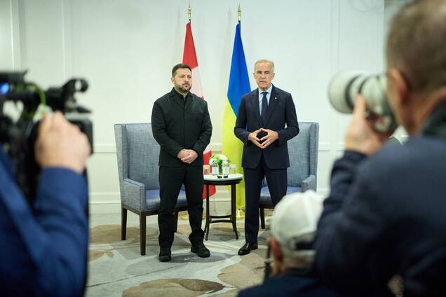 Зеленський прибув до Канади, де зустрівся з Карні
