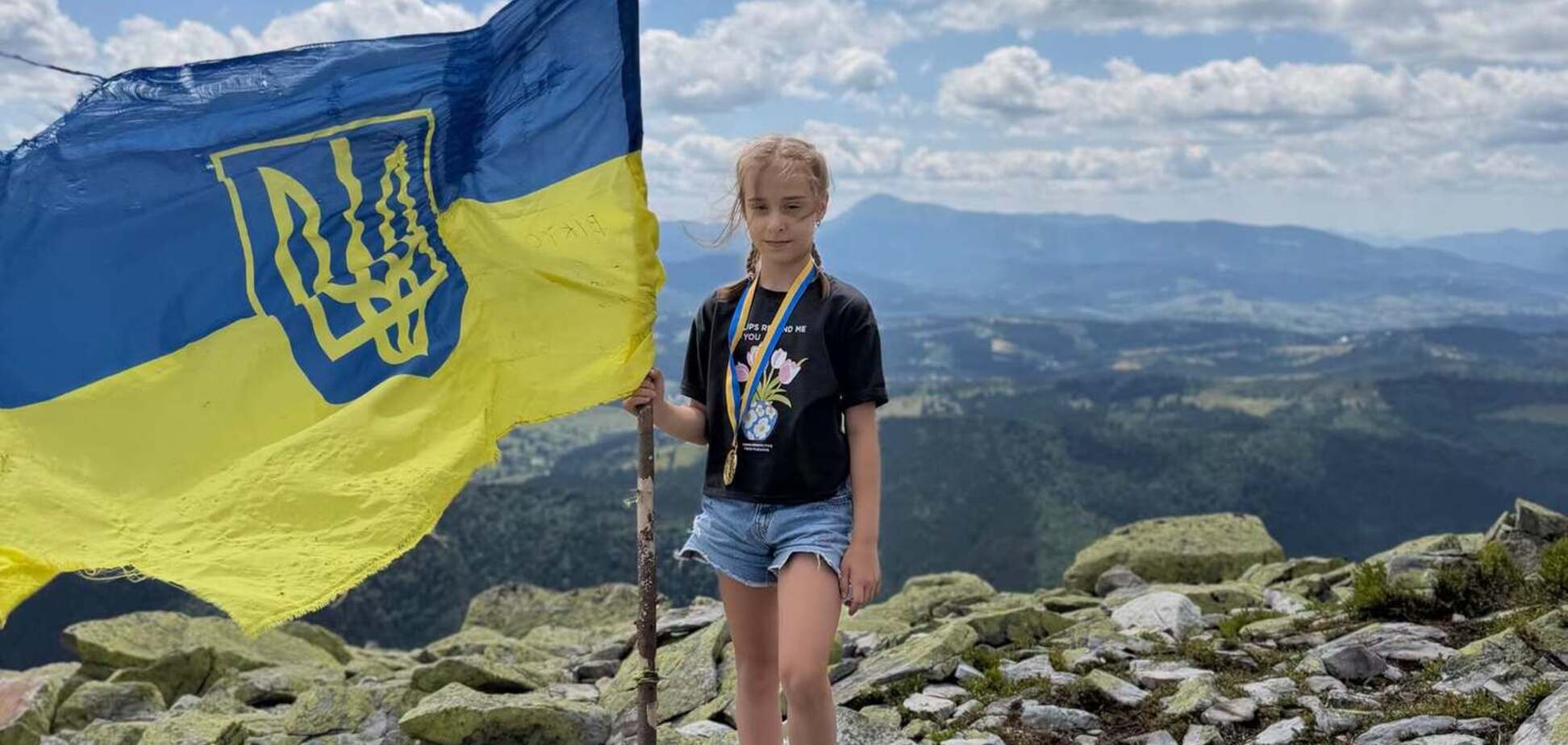 'Казалось почти нереальным': 9-летняя девочка взошла на 6 вершин-двухтысячников Карпат и установила рекорд