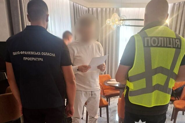 Загрожує в'язниця з конфіскацією: на Прикарпатті затримали чоловіка, який ошукав знайомих на 5,4 млн грн. Фото