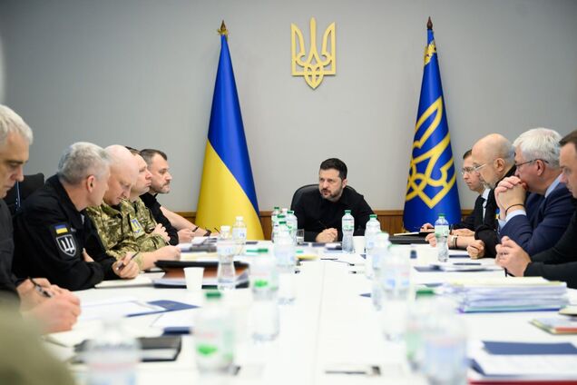 'Есть решение по защите': Зеленский провел совещание по поводу российских обстрелов критически важной инфраструктуры Украины