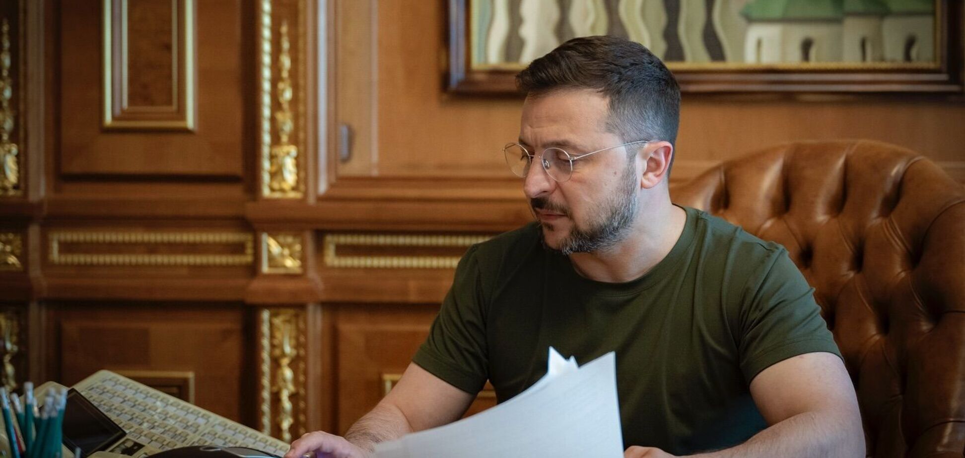 Дизайнер назвав європейського президента, який копіює стиль Зеленського