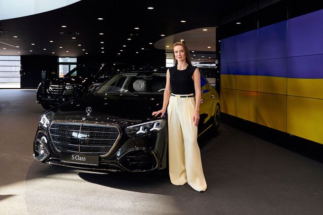 Новий простір Mercedes-Benz в Україні очима Еліни Світоліної