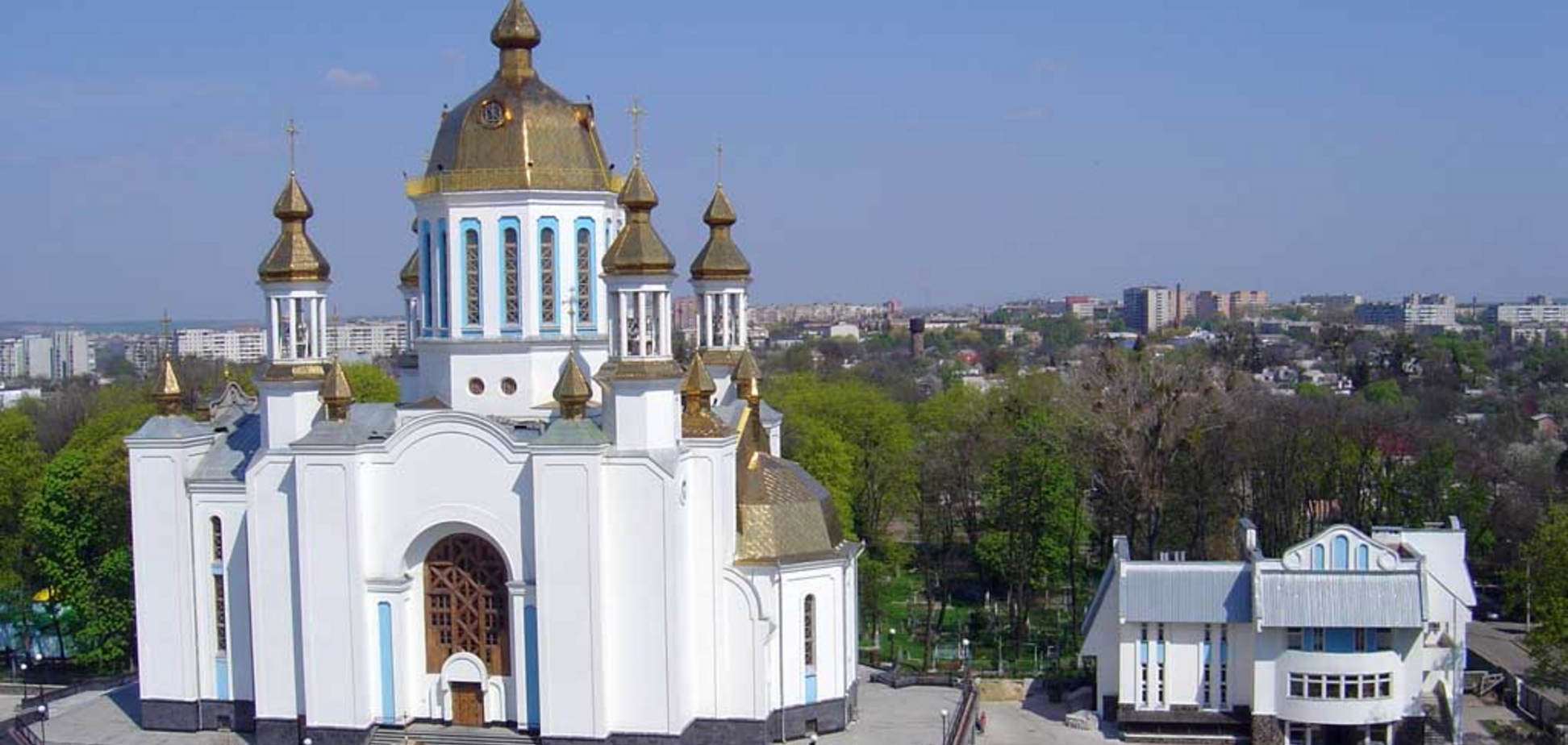 Сучасна панорама Рівного від Покровського собору