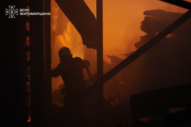Росія вдарила по цивільному підприємству на Житомирщині, є загиблі та постраждалі: усі подробиці