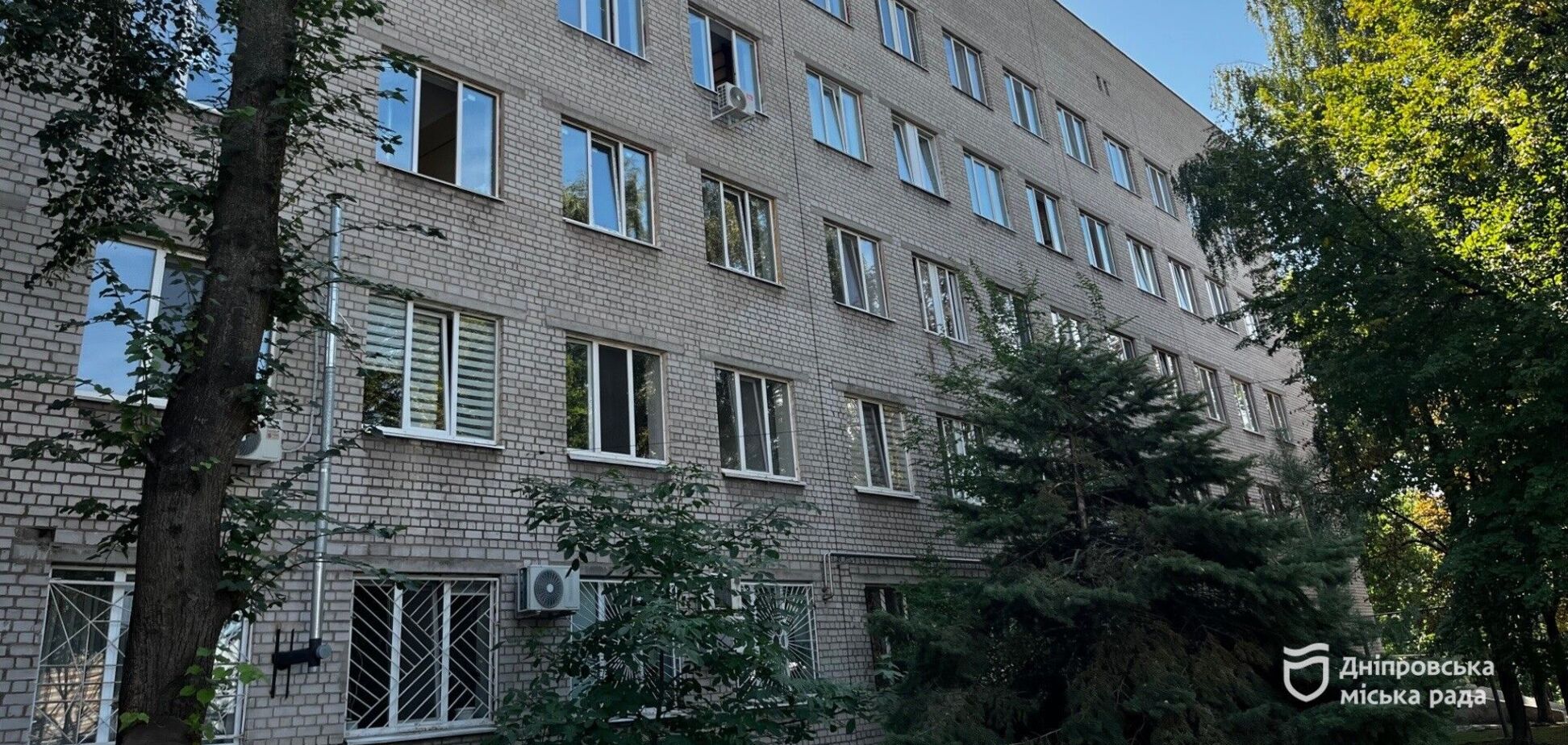 После атаки 16 апреля благодаря партнерам из программы «Партнерство за сильную Украину» удалось быстро восстановить поврежденные окна