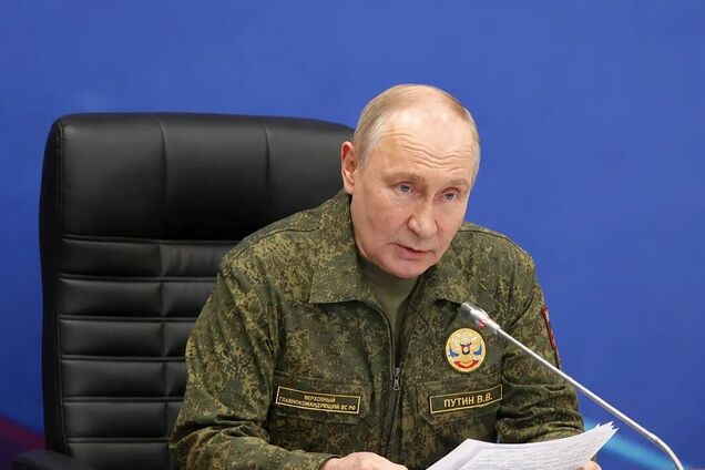 'Він боїться лише своєї нації': Зеленський пояснив, наскільки проблемними для Путіна є поразки на фронті. Відео