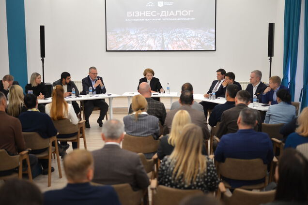 Україна може втратити до $10 млрд експортної виручки через скорочення експорту, – Висоцький