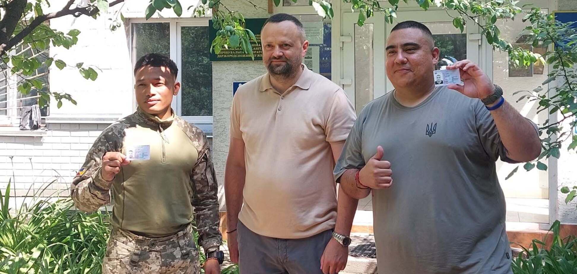 Як іноземним військовим оформити посвідку на проживання