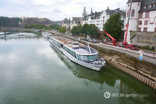 Суда пришвартованы в Кобленце – из-за низкого уровня воды в Рейне они не могут продолжать движение