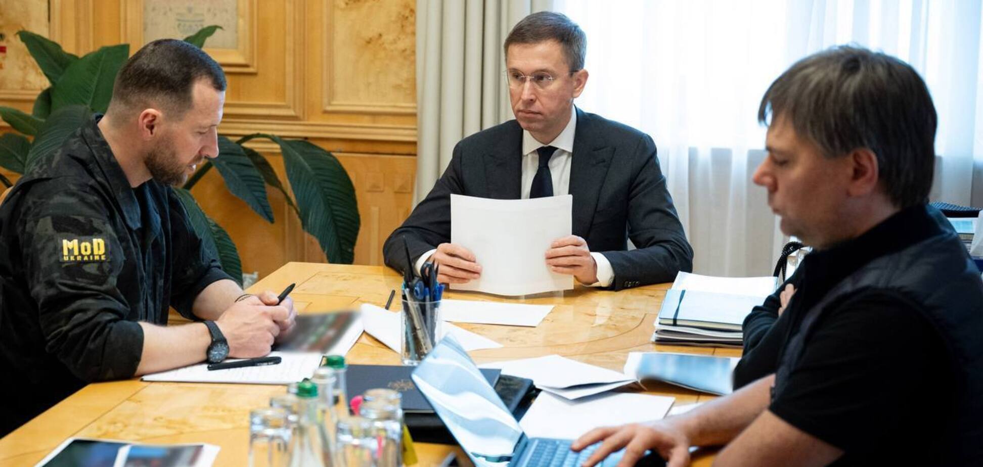 Корецький провів нараду з Міноборони щодо грошей на оборону