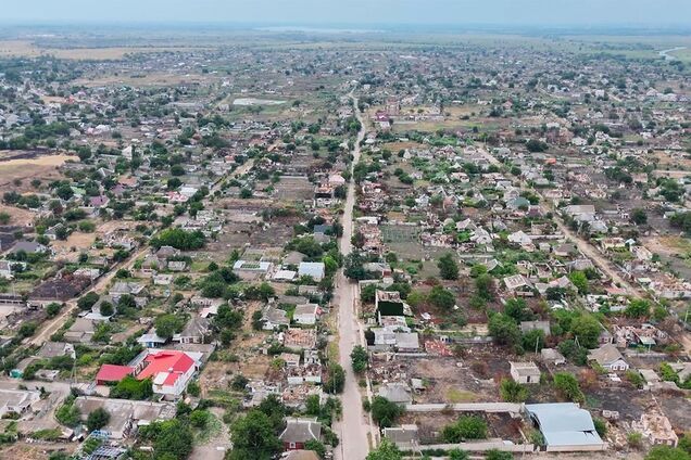 Вид із дрона на зруйновані Олешки, Херсонщина, 2026 рік.