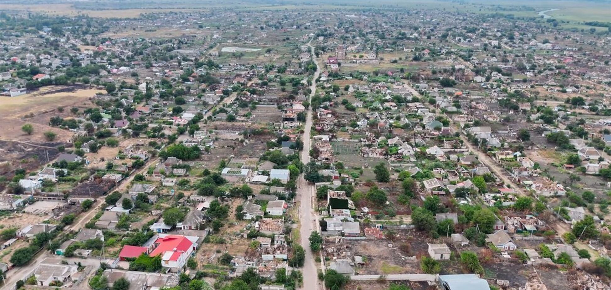 Вид із дрона на зруйновані Олешки, Херсонщина, 2026 рік.