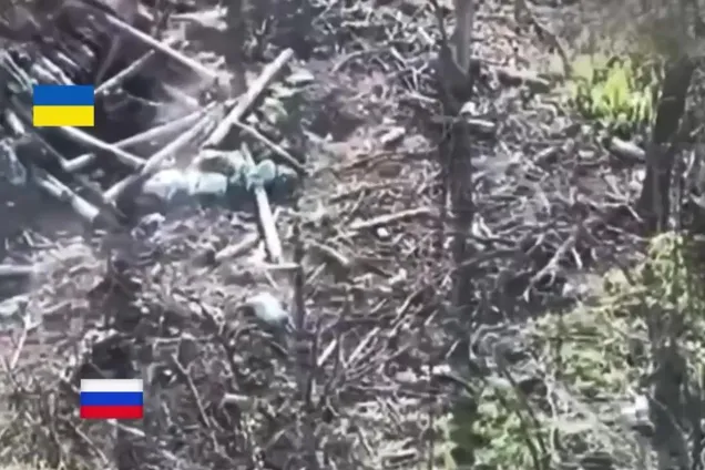 Боєць вступив у бій самостійно та відкрив вогонь зі стрілецької зброї