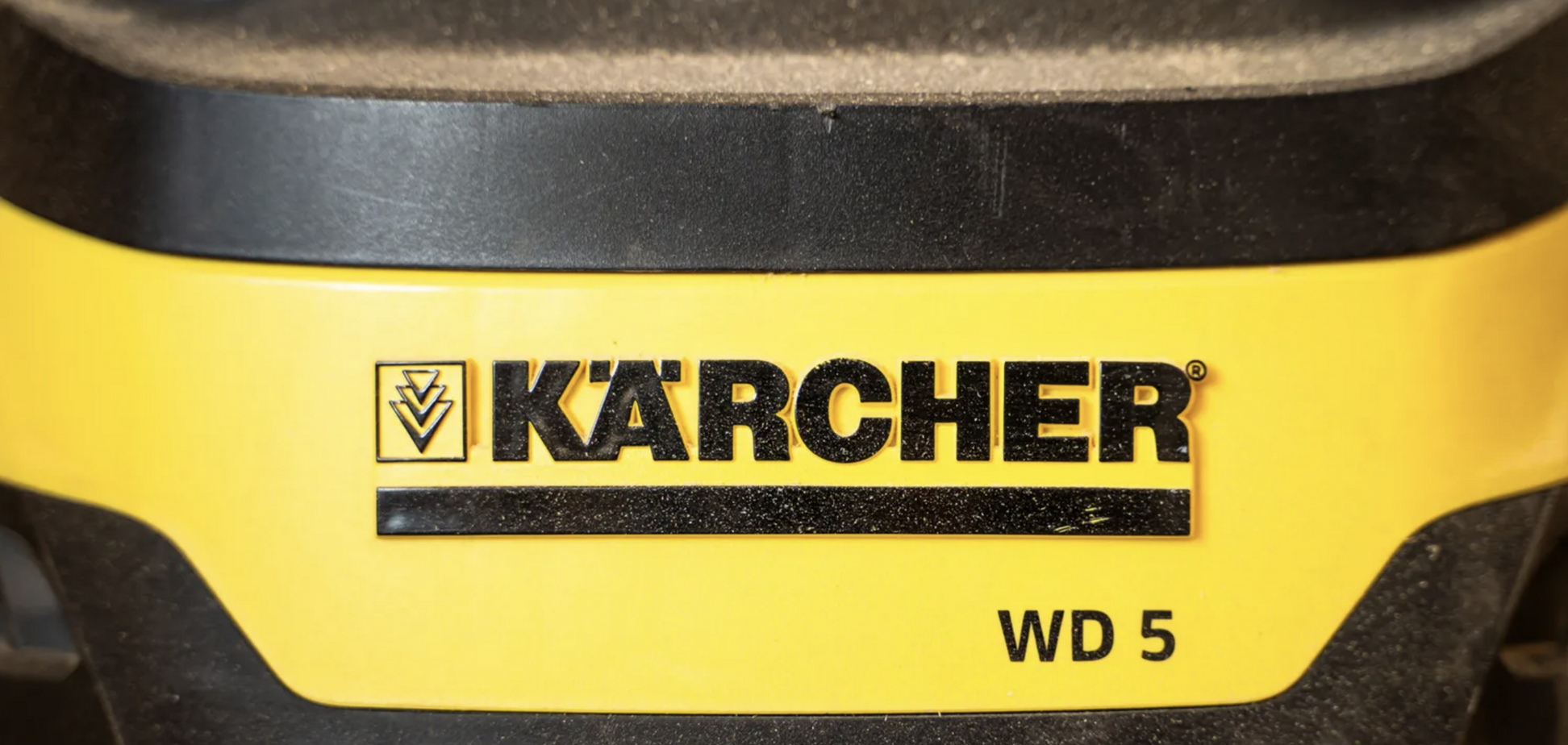 Під Києвом внаслідок удару РФ вщент знищено склад компанії Kärcher: що відомо