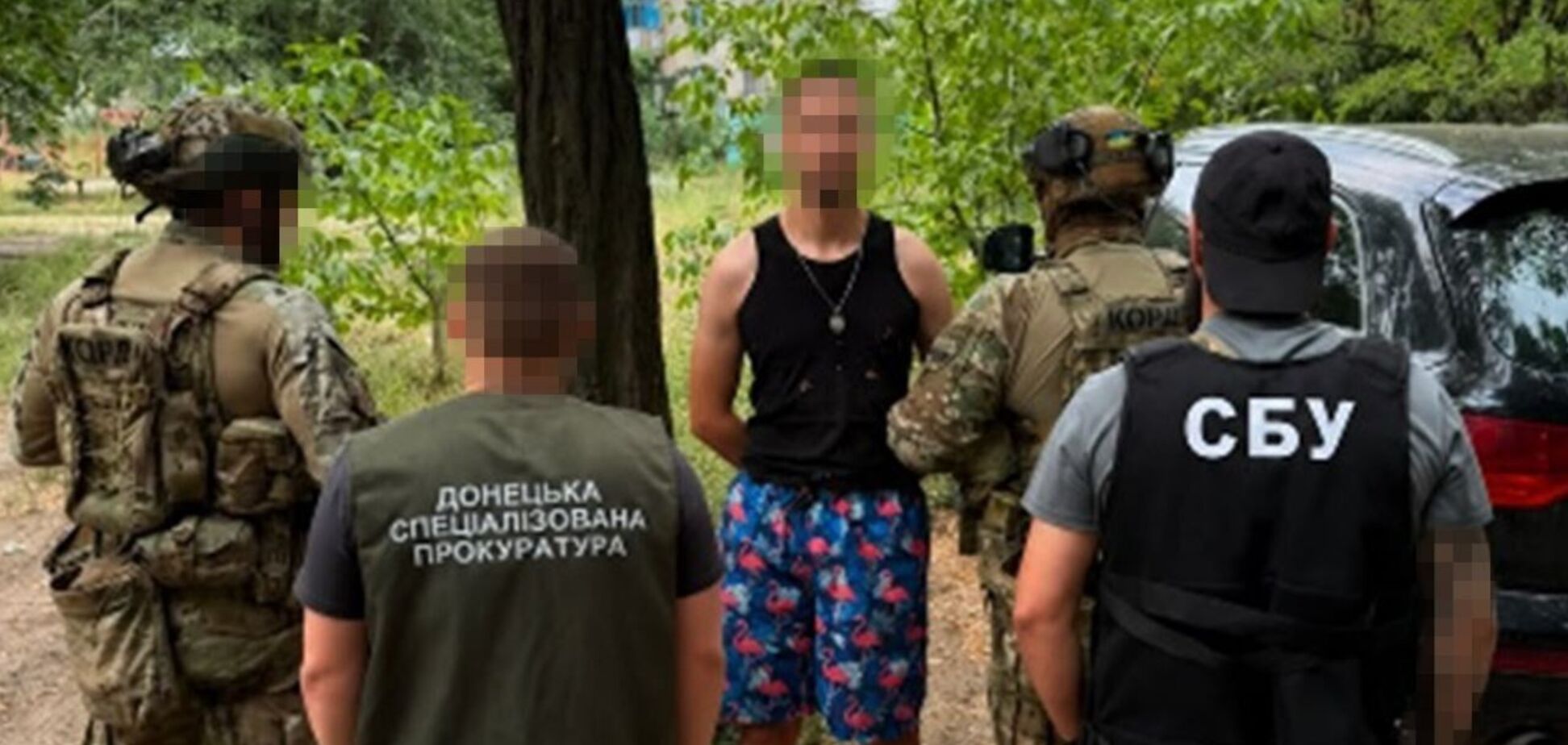 В Україні заблокували нові канали підпільного збуту зброї та вибухівки: серед вилученого – російські автомати. Фото
