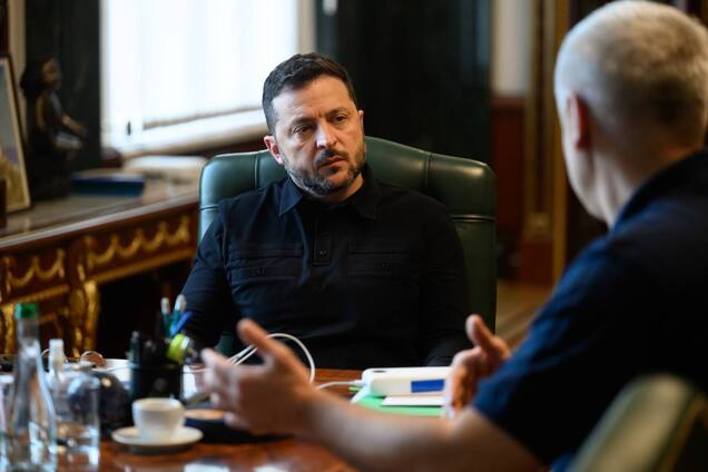 'Час оберемо так, щоб був результат': Зеленський обговорив з Покладом відповідь на удар РФ по будівлі СБУ