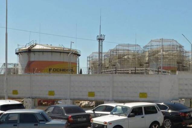 Антидронові сітки не врятували: які удару по НПЗ в Адлері. Супутникові знімки