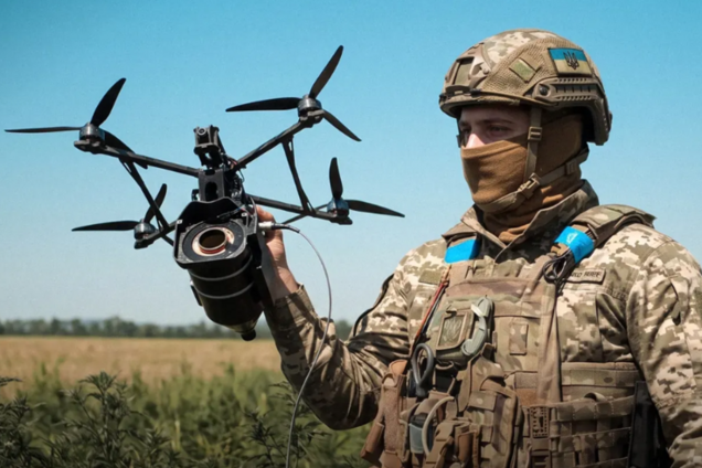Непридатні для фронту: в NAUDI попередили Міноборони про критичні ризики під час закупівлі оптоволоконних FPV-дронів