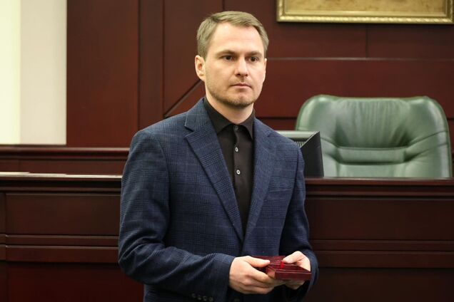 'Це політичне рішення': Кравченко подав заяву про відставку з посади генпрокурора