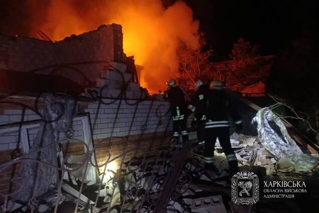 Росія вдарила по Золочеву на Харківщині: є постраждалі, пошкоджені адмінбудівлі й приватні будинки. Фото