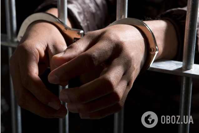Суд поместил злоумышленника под стражу