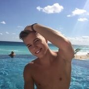 Владислав Курасов