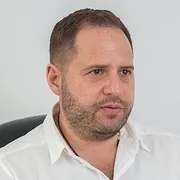 Андрей Ермак