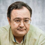 Денис Стаджі